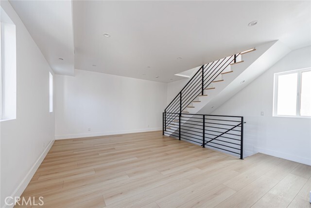 Building Photo - 13461 Beach Ave