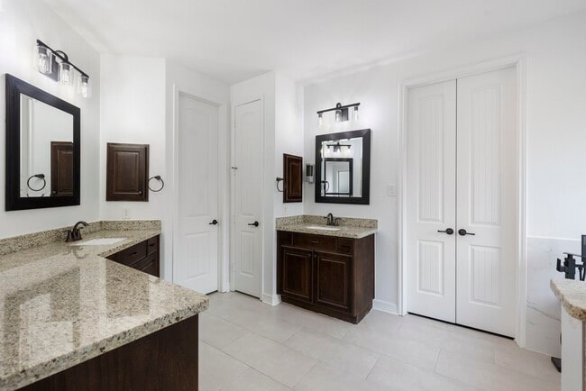 Building Photo - 5918 Copper Lily