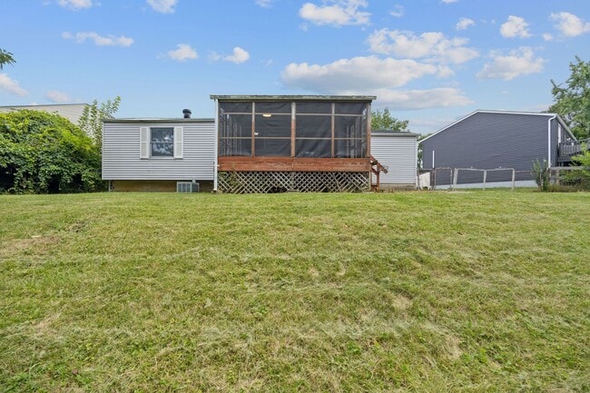 Building Photo - PLEASANT RUN - Well cared for 3 bed ranch ...