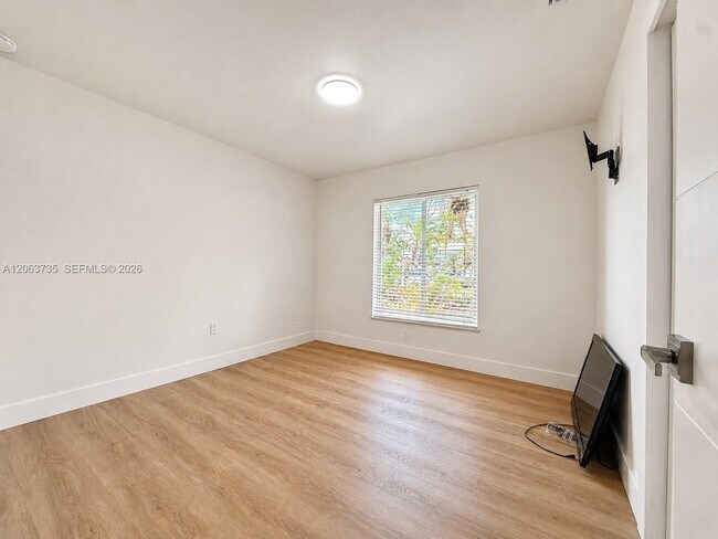 Building Photo - 4340 SW 146th Ct