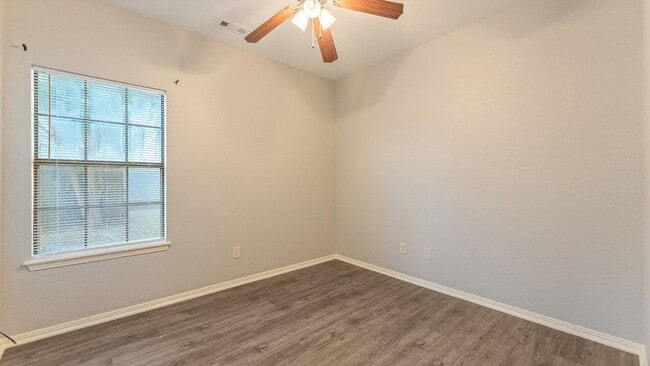 Building Photo - 2626 N Arroyo Ave