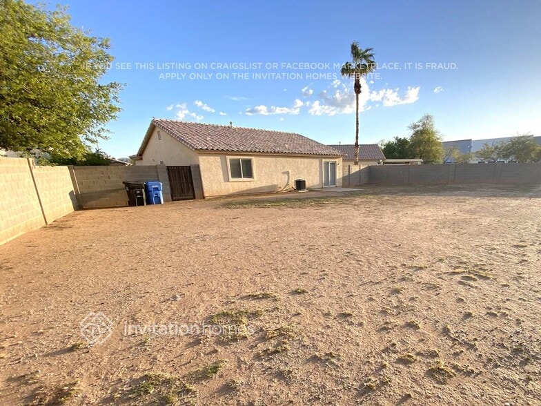 Building Photo - 7240 W Hess Ave