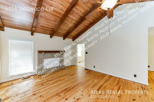 Building Photo - 5854 Dogwood Cir