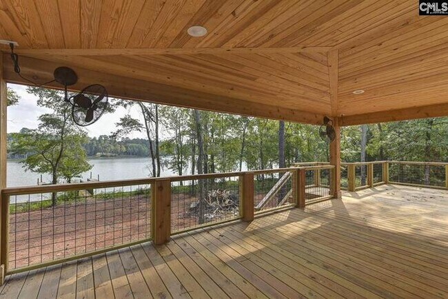 Building Photo - Lake Front Property with Dock