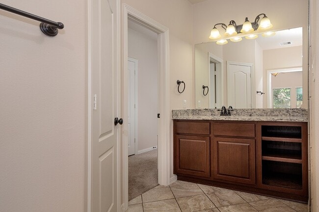 Building Photo - 8858 Van Allen Dr