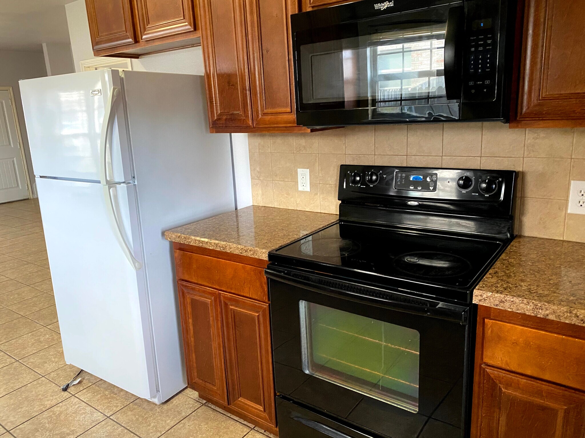Building Photo - 906 Parkplace Ridge
