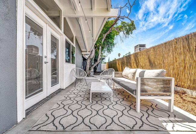 Building Photo - 20641 Archwood St