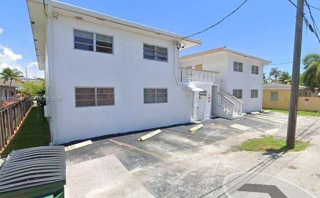 Building Photo - 1610 Liberty St