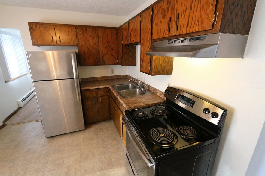 Primary Photo - Alpine Apartments