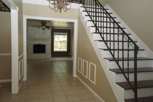 Building Photo - 16614 Cairnway Dr
