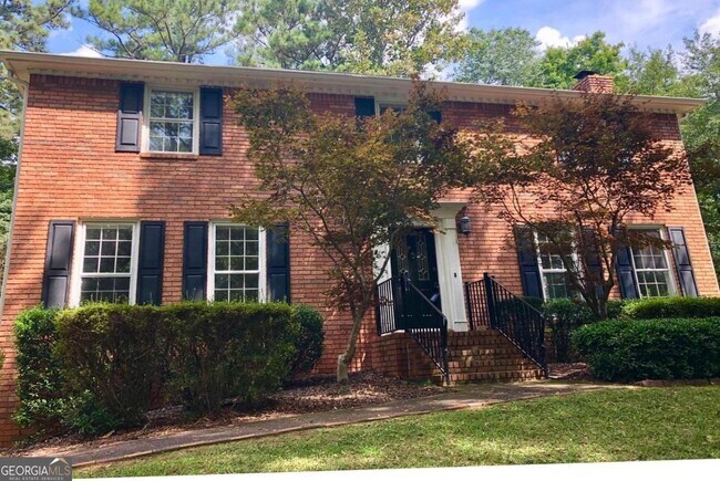 Primary Photo - 2408 Crooked Tree Ct NE
