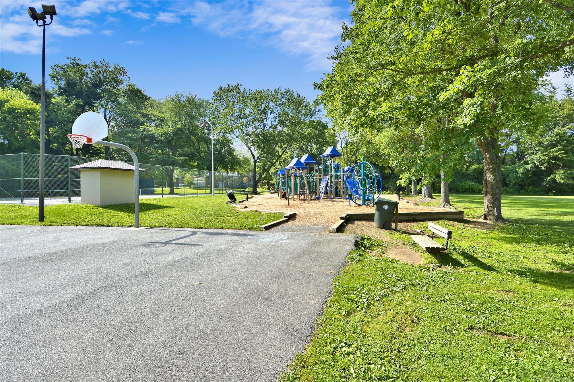 Building Photo - 10703 Hampton Mill Ter