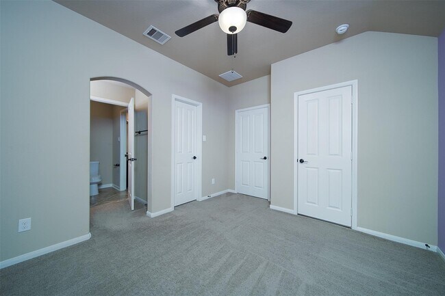 Building Photo - 5203 Heather Meadow Ln
