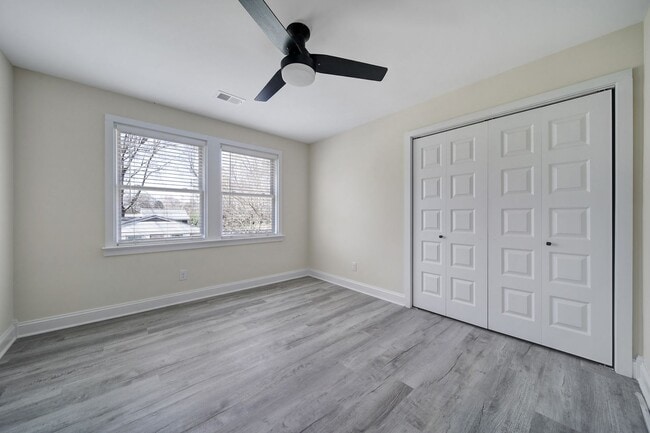 Building Photo - Unique Single Family Home in Matthews!