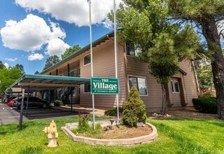 Building Photo - 2 Bed/2Bath Condo In University Heights! A...