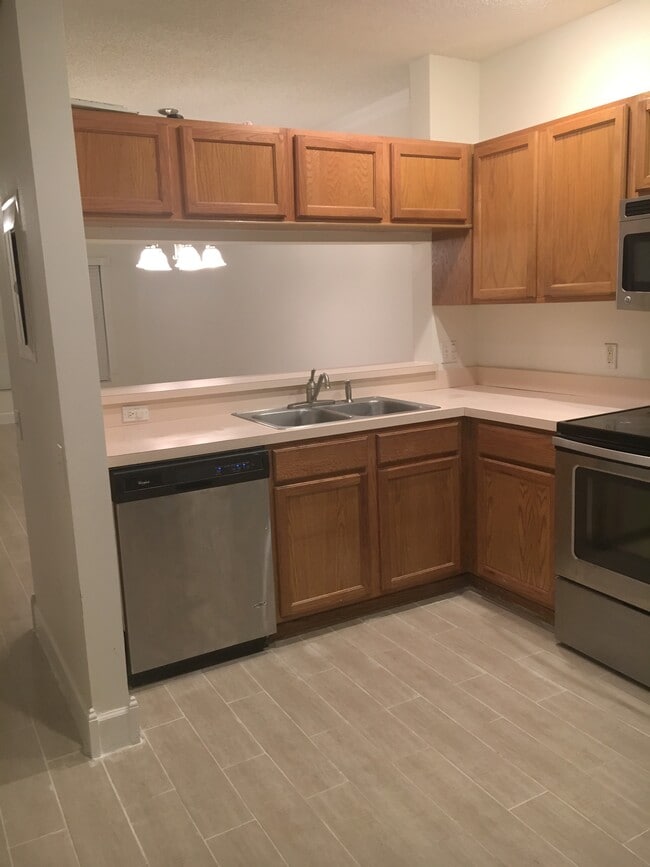 Building Photo - 8652 Hunters Key Cir