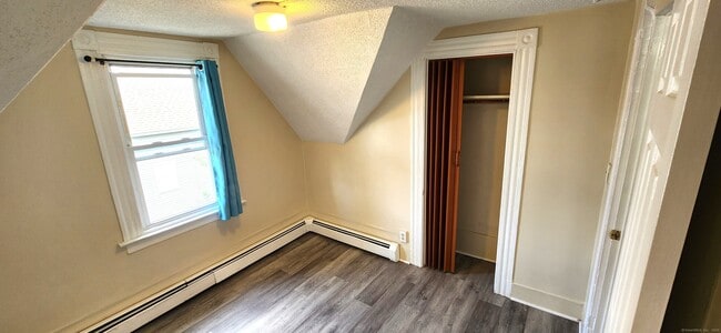 Building Photo - 214 Blohm St