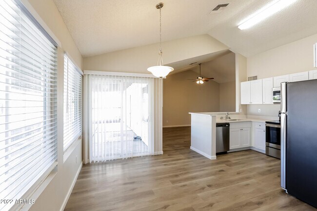 Building Photo - 13232 N 56th Ave