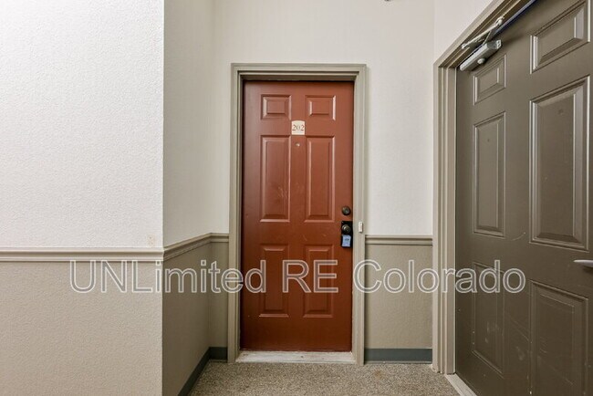 Building Photo - 15700 E Jamison Dr