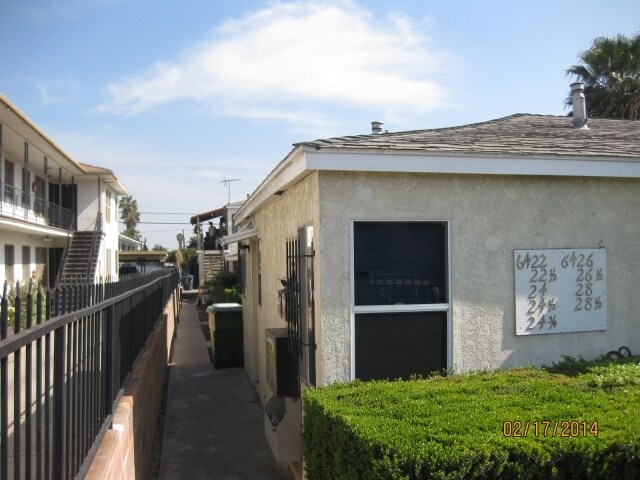 Building Photo - 6422 S Victoria Ave