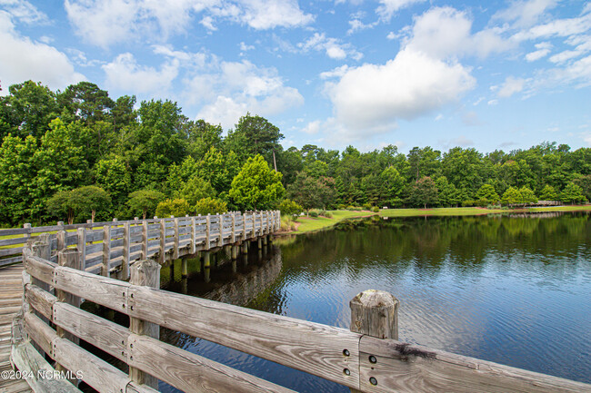 Building Photo - 3093 Lochgreen Cir