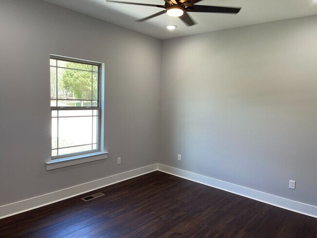 Building Photo - Available NOW! Charming 3 Bedroom, 2 Bathroom Home — Built in 2021