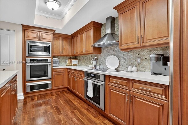 Building Photo - 1200 Hillsboro Mile