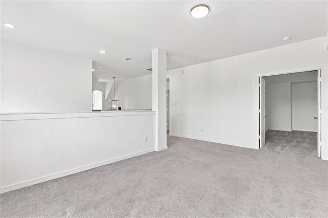 Building Photo - 2410 Doncaster Dr