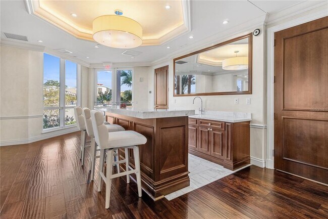 Building Photo - 331 Cleveland St