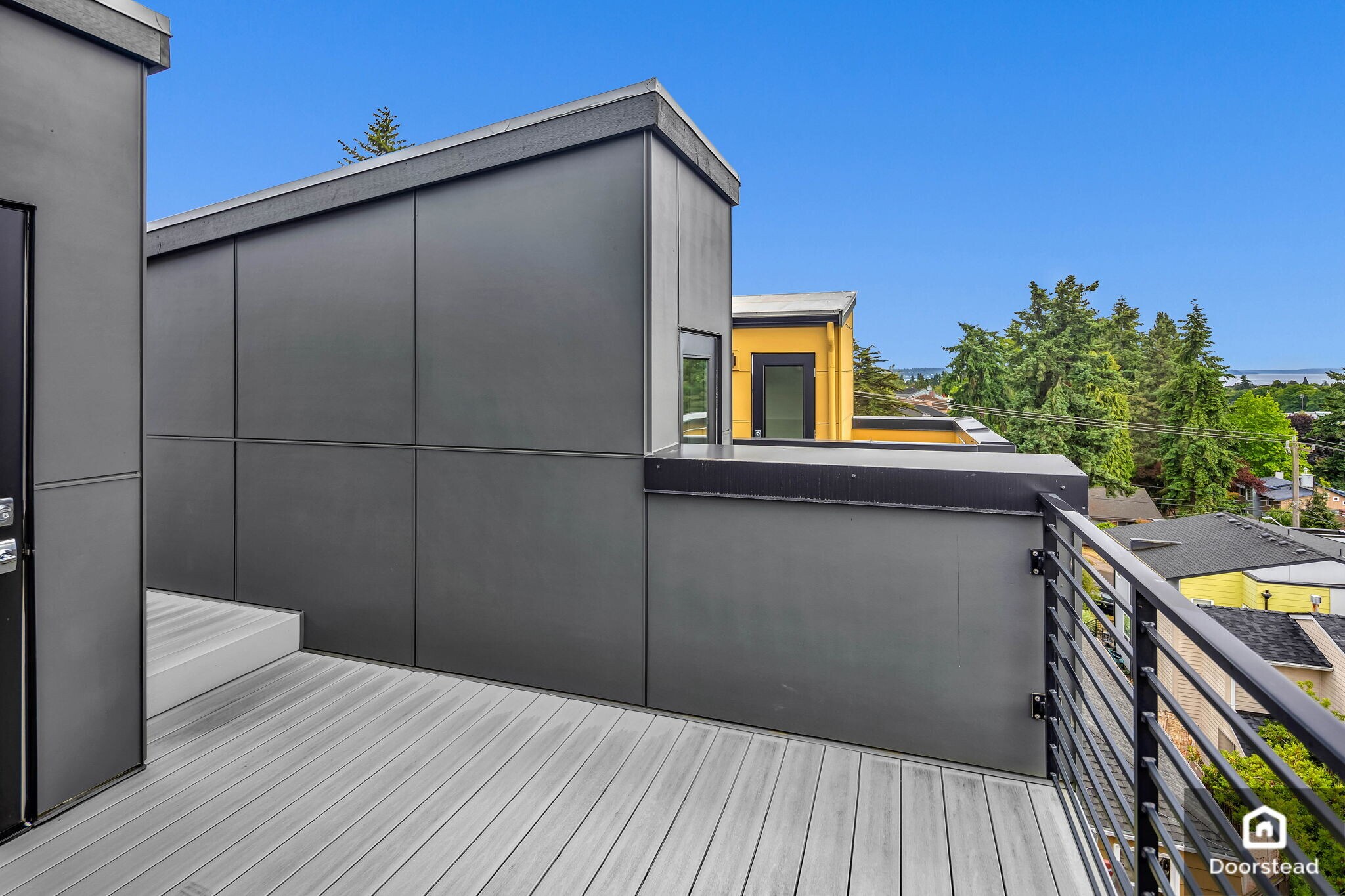 Building Photo - 3015 30th Ave W