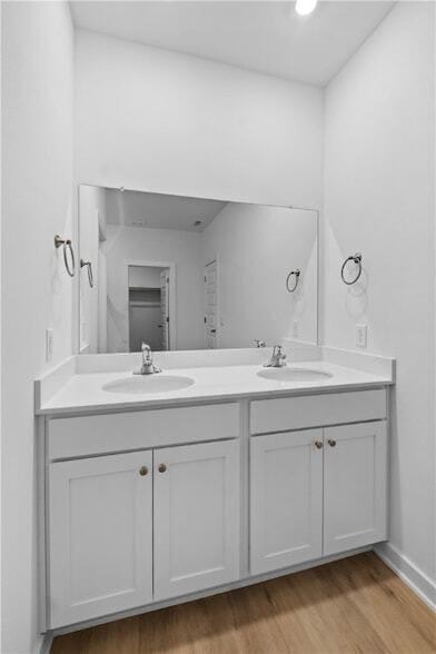 Building Photo - 4670 W Aurora St