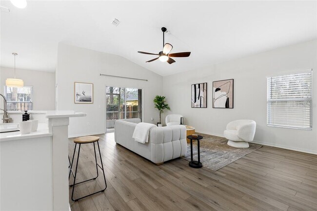 Building Photo - 1780 SW 65th Dr