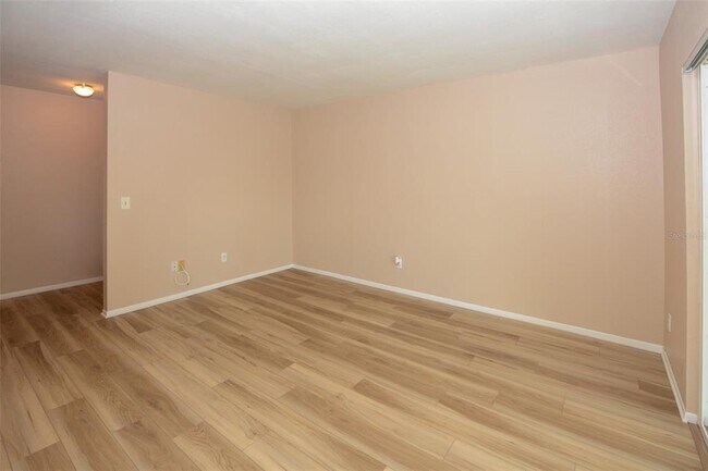 Building Photo - 2408 Barley Club Ct