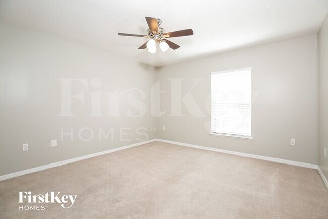 Building Photo - 541 Tortuga Way