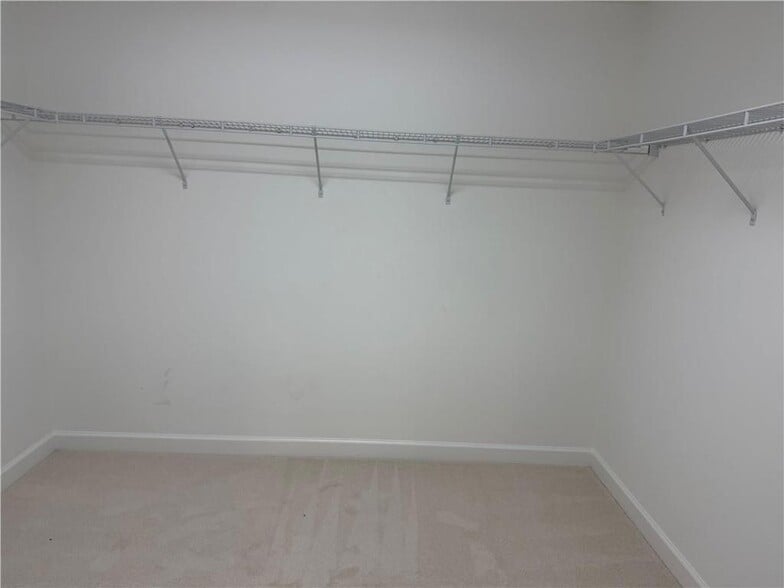 Building Photo - 325 Cranbrooke Cir