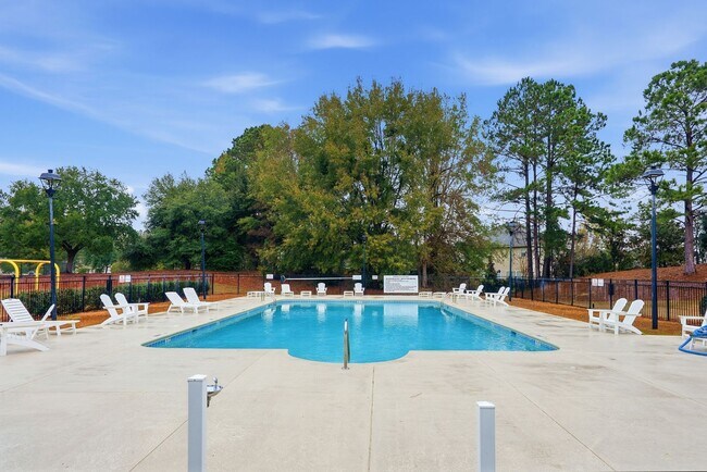 Building Photo - Centrally Located Home in Richmond Hill