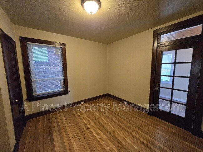 Building Photo - 5322 Itaska St