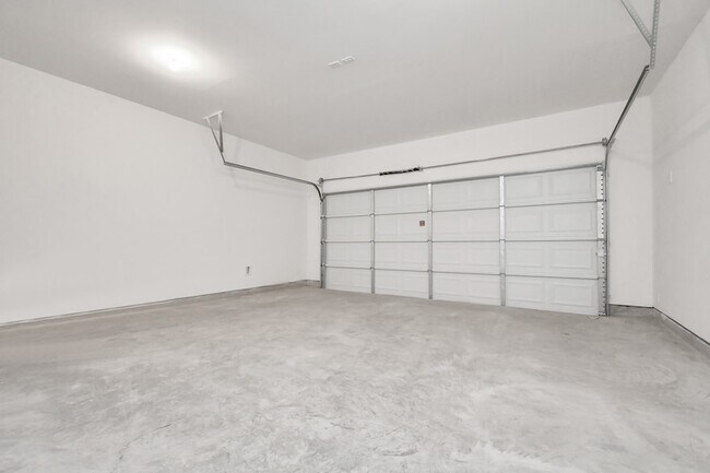 Building Photo - 5902 Bright Keel Dr