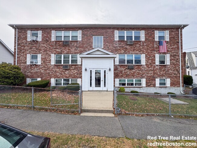 Building Photo - 11 Hodges Ave