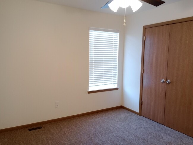 Building Photo - 5718 Canaveral Dr
