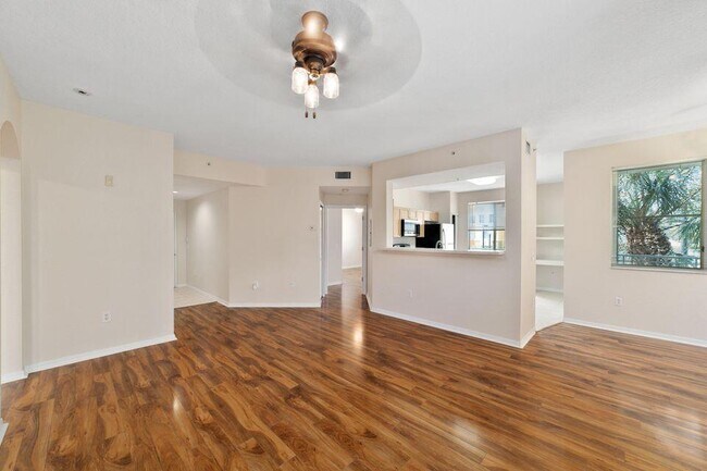 Building Photo - 11020 Legacy Dr