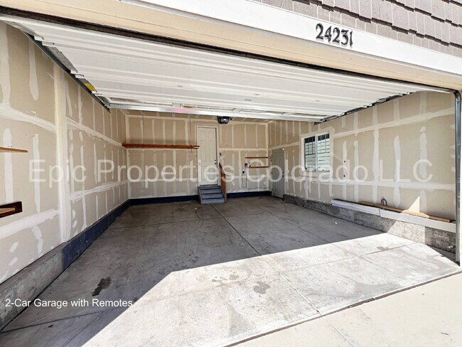 Building Photo - Available June 5, 2026! Gorgeous Aurora Highlands 3+ Bed/3Ba house!!