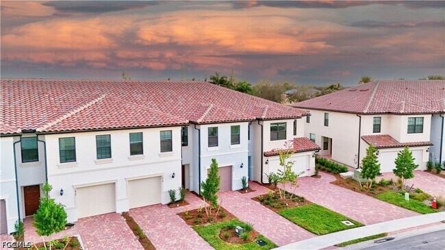 Building Photo - 1424 Weeping Willow Ct