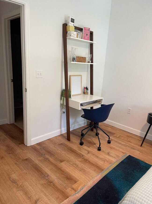 Building Photo - 4801 PGA Boulevard