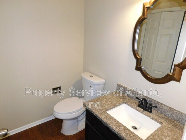 Building Photo - 192 High Creek Dr
