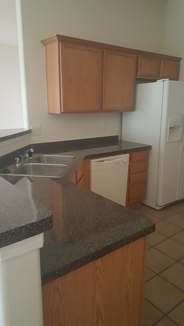 Building Photo - Beautiful home!  Great access to WSMR and NASA!