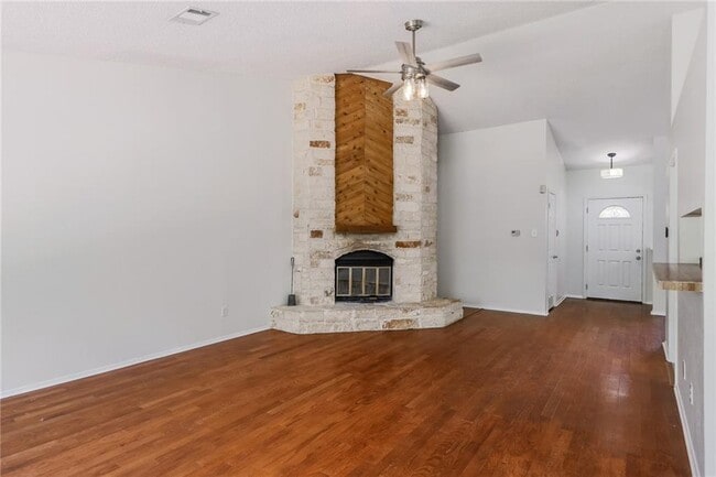 Building Photo - 2502 W Messick Loop