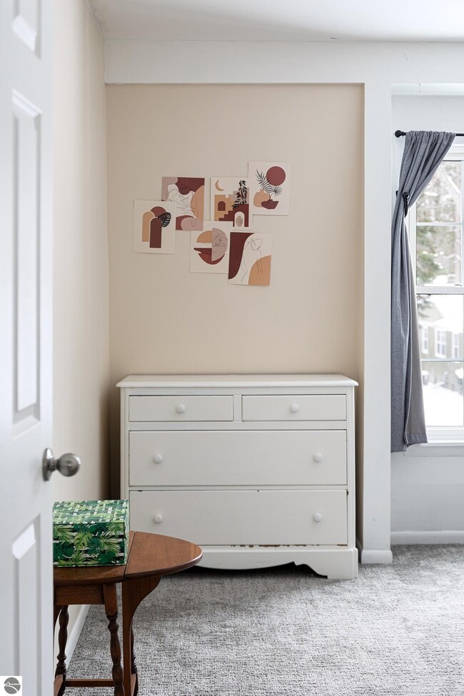 Building Photo - 1704 Comanche St