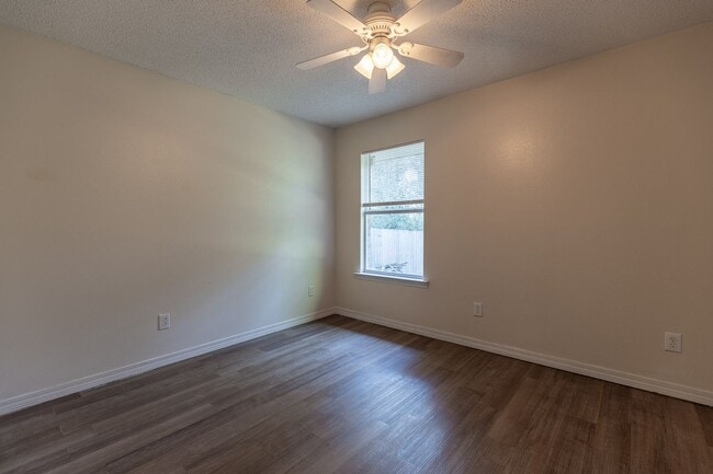 Building Photo - $1,800/month | 3 BD • 2 BA | No Pets