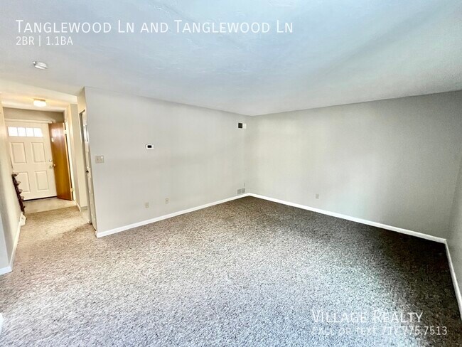 Building Photo - 442 Tanglewood Ln